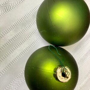 Vintage Pier Imports Green Ball Christmas Ornaments (2)